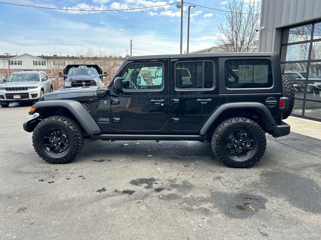Used 2024 Jeep Wrangler Unlimited image 7