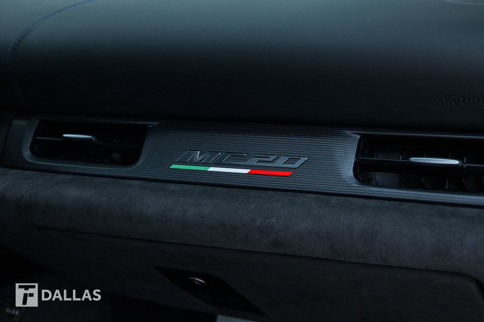 Used 2023 Maserati MC20 Coupe RWD image 40