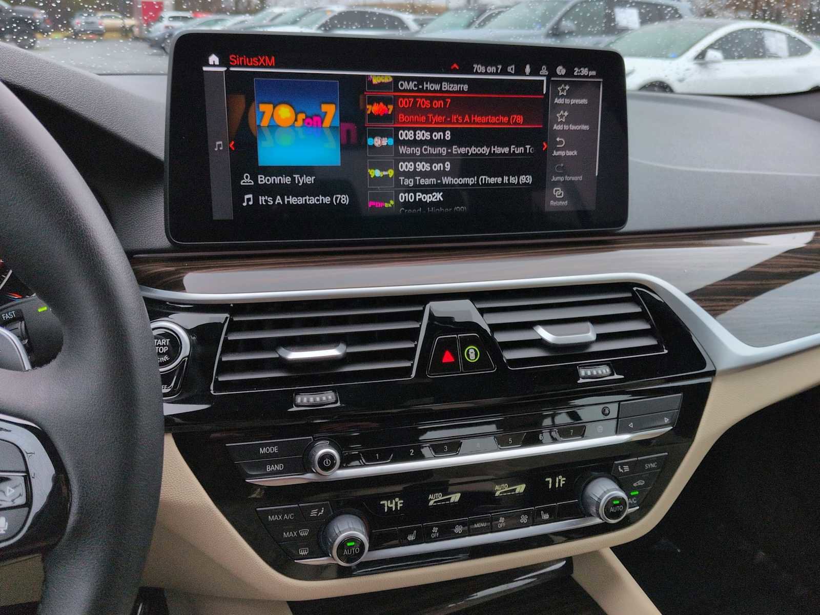 Used 2023 BMW 530i xDrive w/ Premium Package image 30