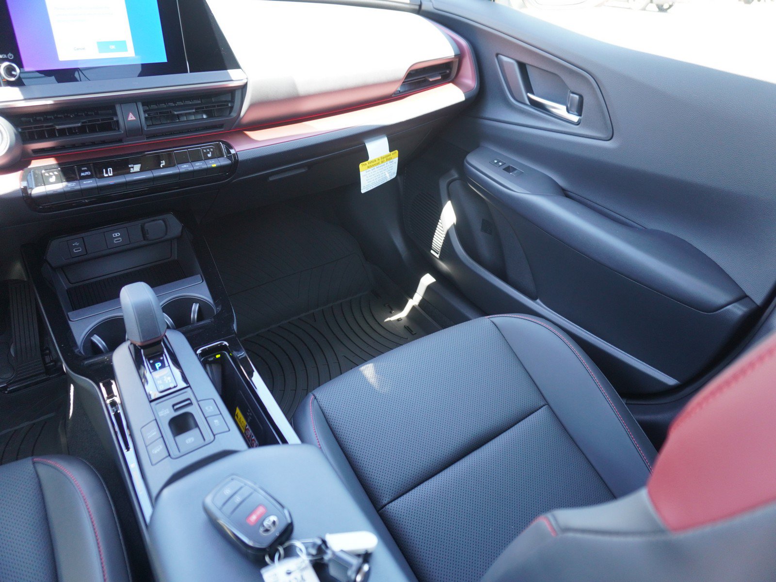 New 2026 Toyota Prius Plug-In Hybrid FWD image 14