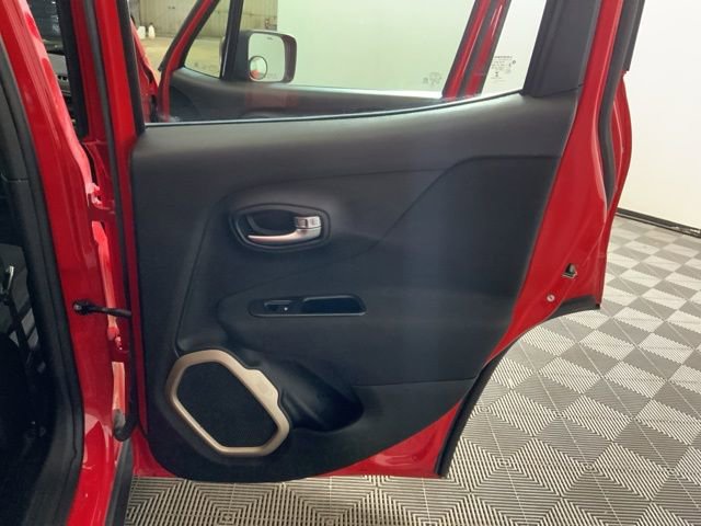 Used 2017 Jeep Renegade Sport w/ Power & Air Group FWD image 28