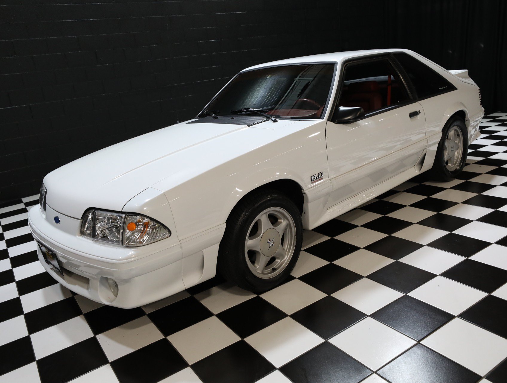 Used 1992 Ford Mustang GT RWD image 8