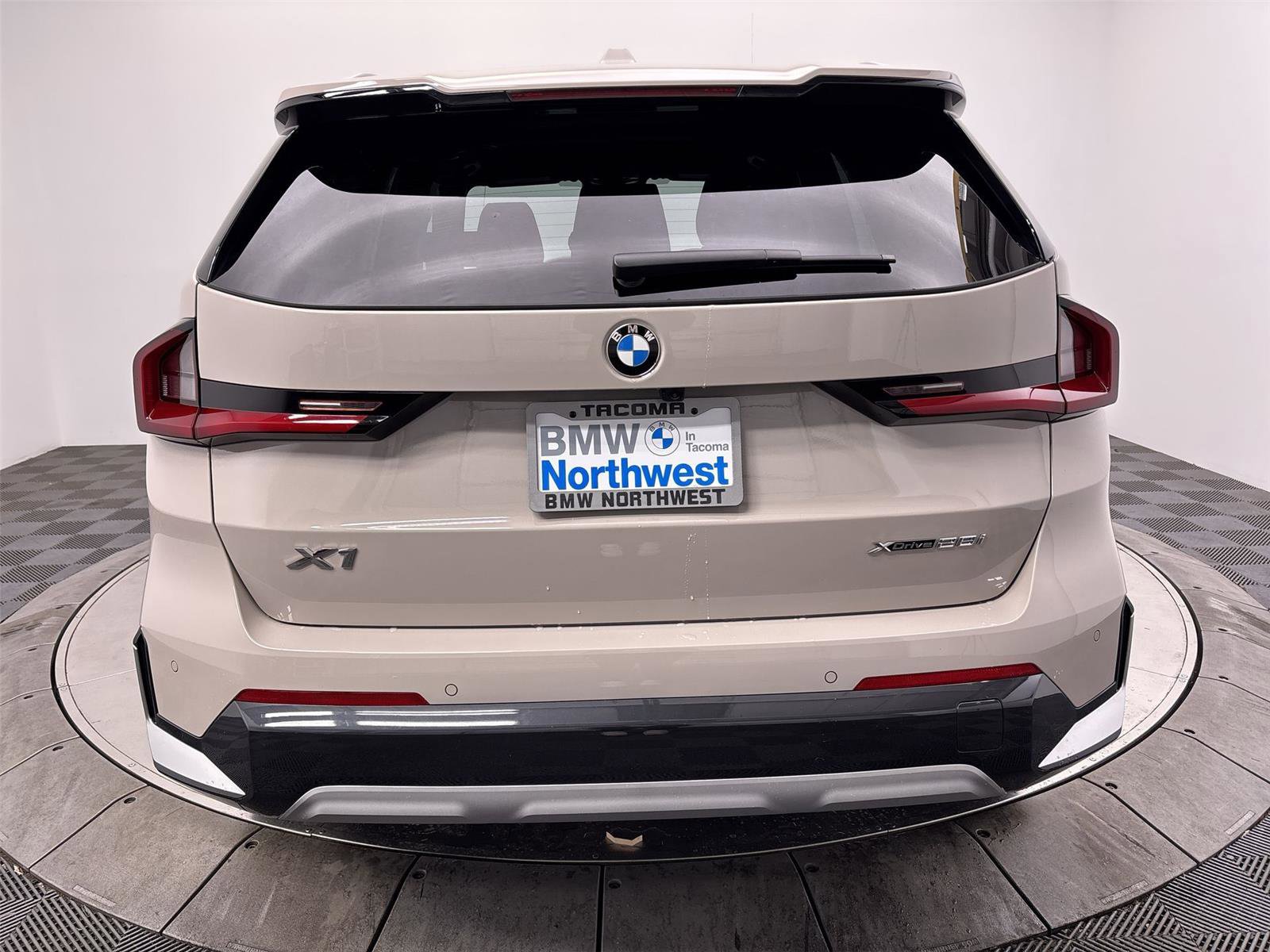 Used 2026 BMW X1 xDrive28i w/ Convenience Package image 15