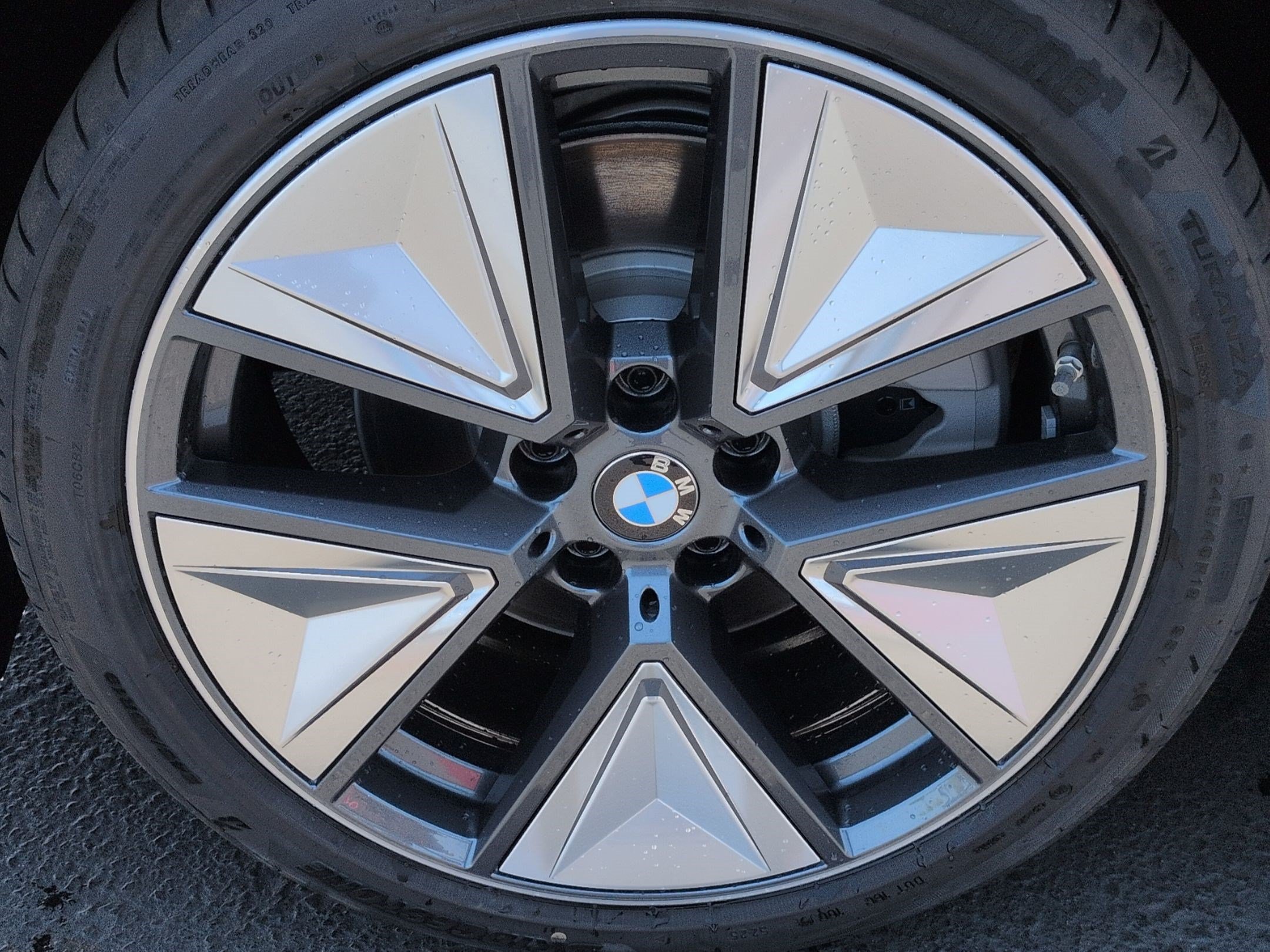 New 2026 BMW i4 eDrive40 w/ Premium Package RWD image 13