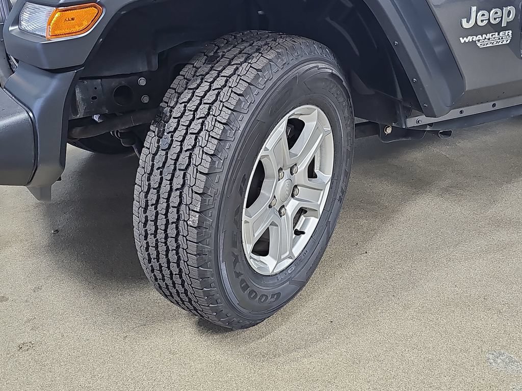 Used 2018 Jeep Wrangler Unlimited Sport S AWD/4WD image 36