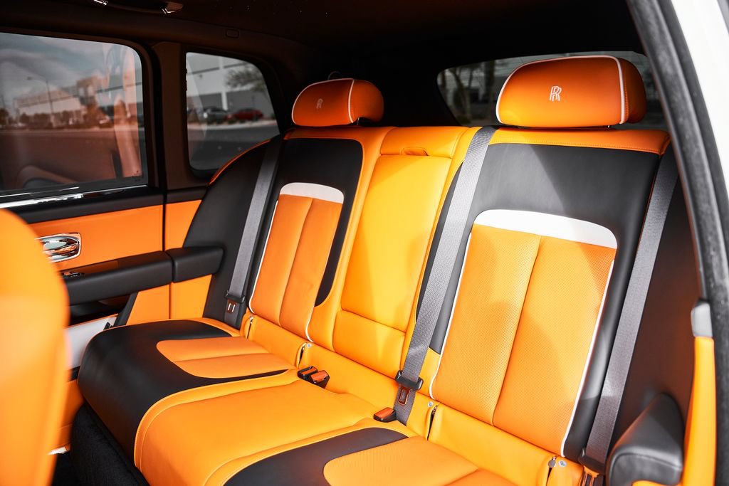 Used 2025 Rolls-Royce Cullinan AWD/4WD image 57