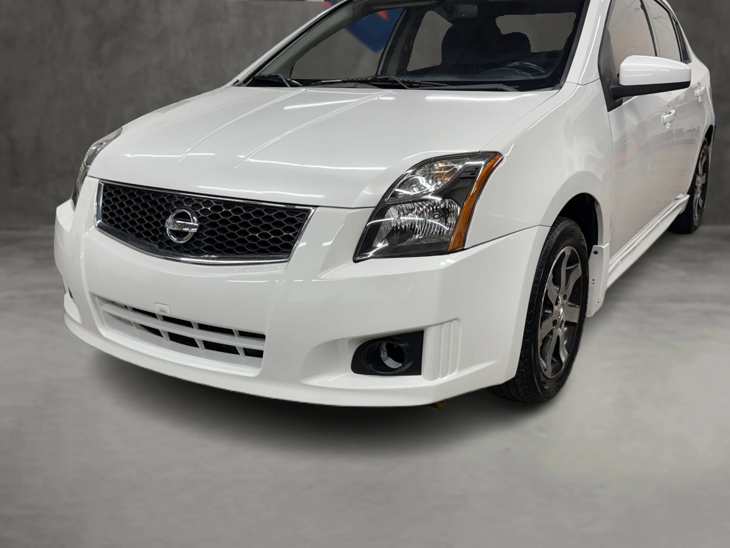 Used 2012 Nissan Sentra 2.0 SR w/ Special Edition Pkg FWD image 39