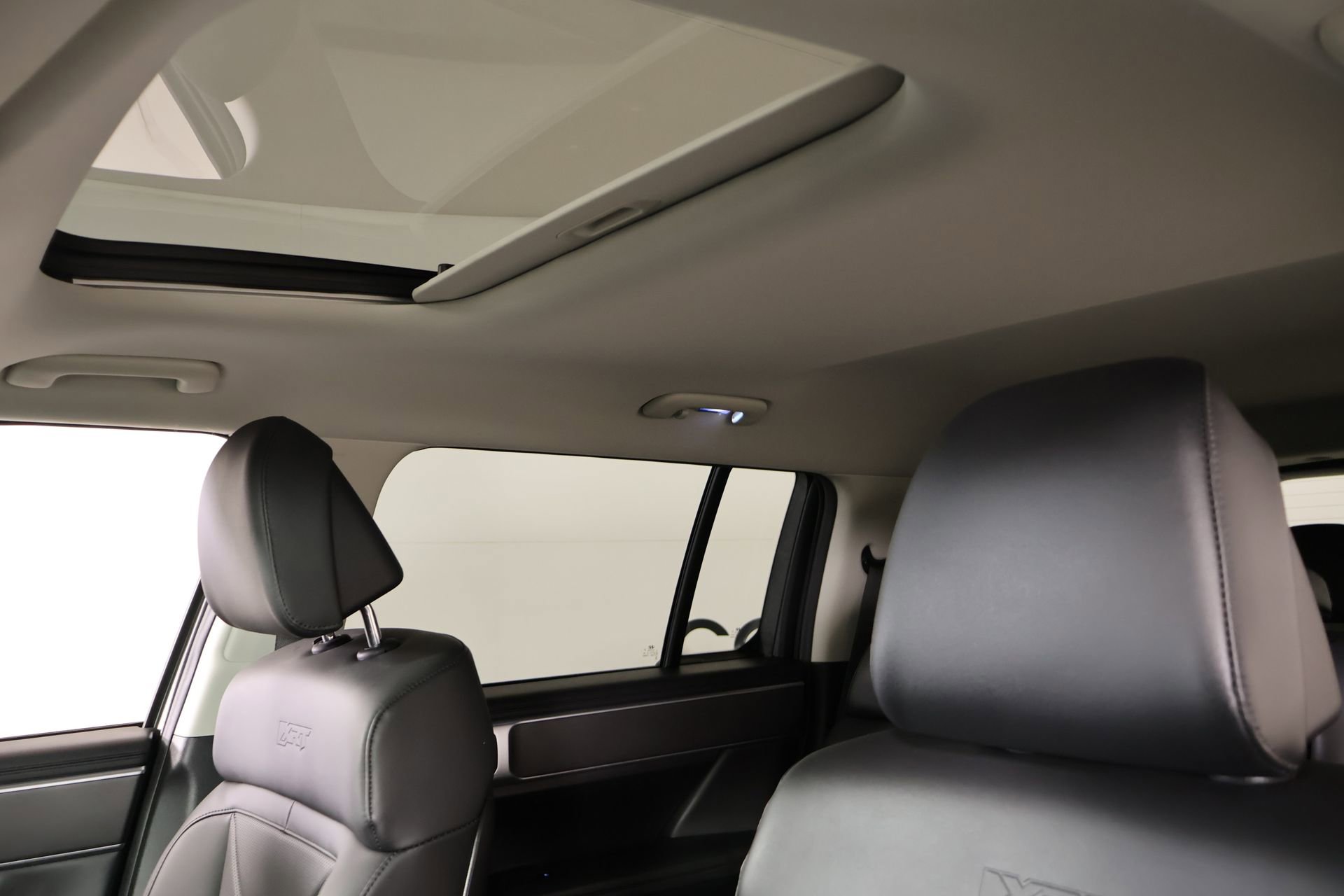 Used 2025 Hyundai Santa Fe XRT image 17