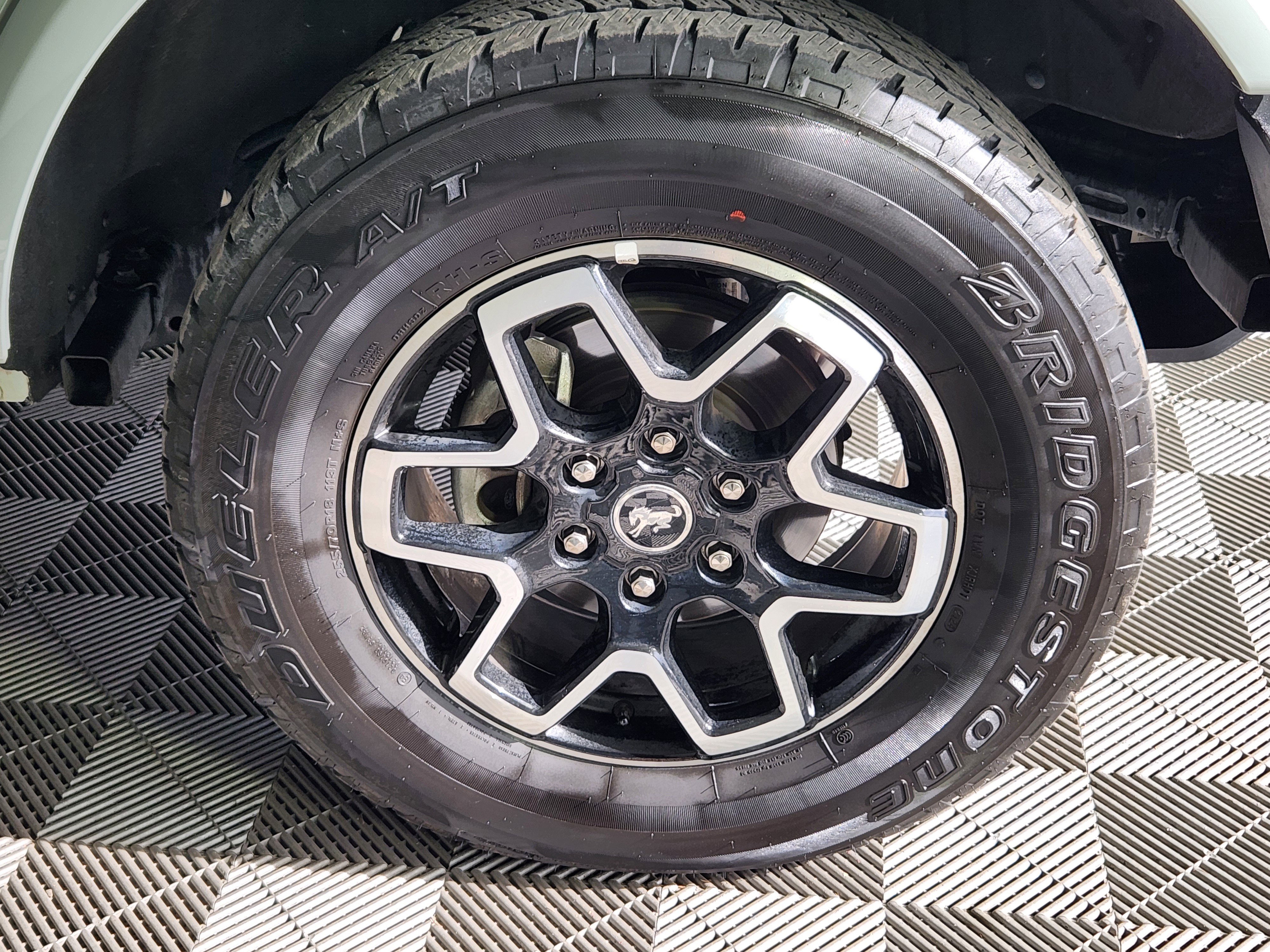 Certified 2024 Ford Bronco Outer Banks image 9