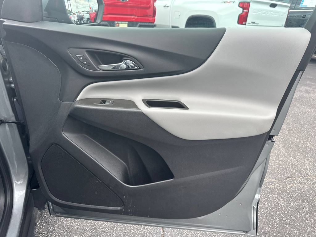 Used 2023 Chevrolet Equinox LT FWD image 15