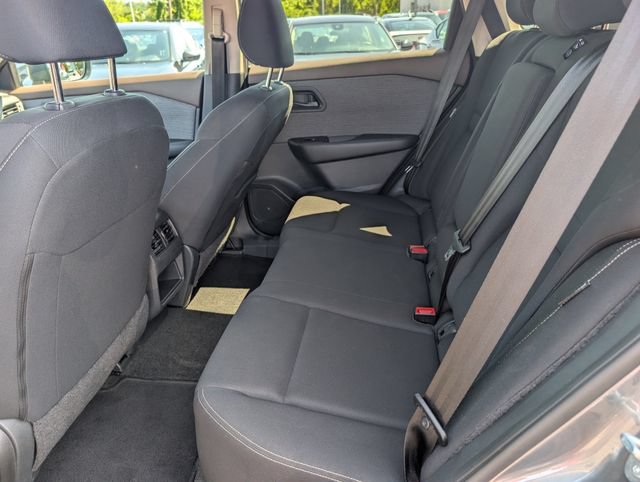 Used 2023 Nissan Rogue S FWD image 13