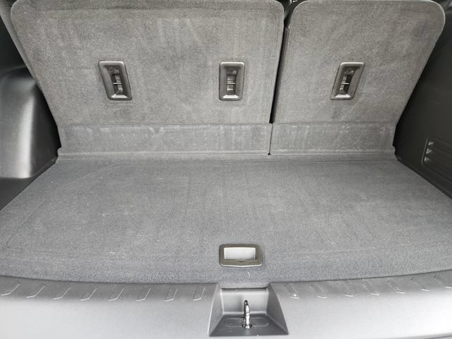 Used 2021 Chevrolet Traverse High Country w/ LPO, Floor Liner Package AWD/4WD image 36