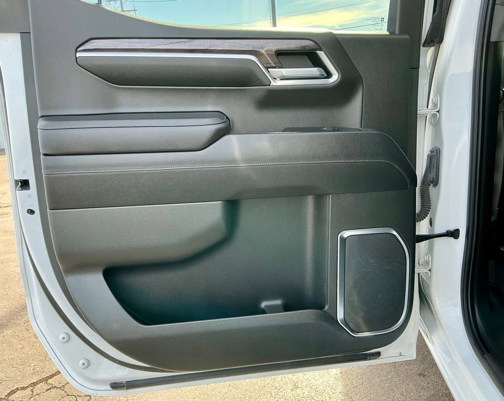 Used 2022 Chevrolet Silverado 1500 LTZ w/ Max Trailering Package AWD/4WD image 33