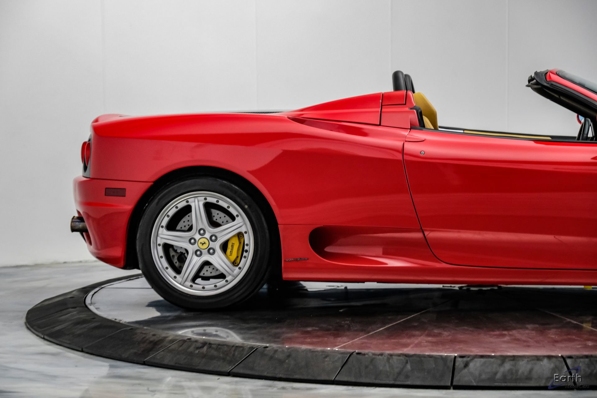 Used 2004 Ferrari 360 Spider image 28
