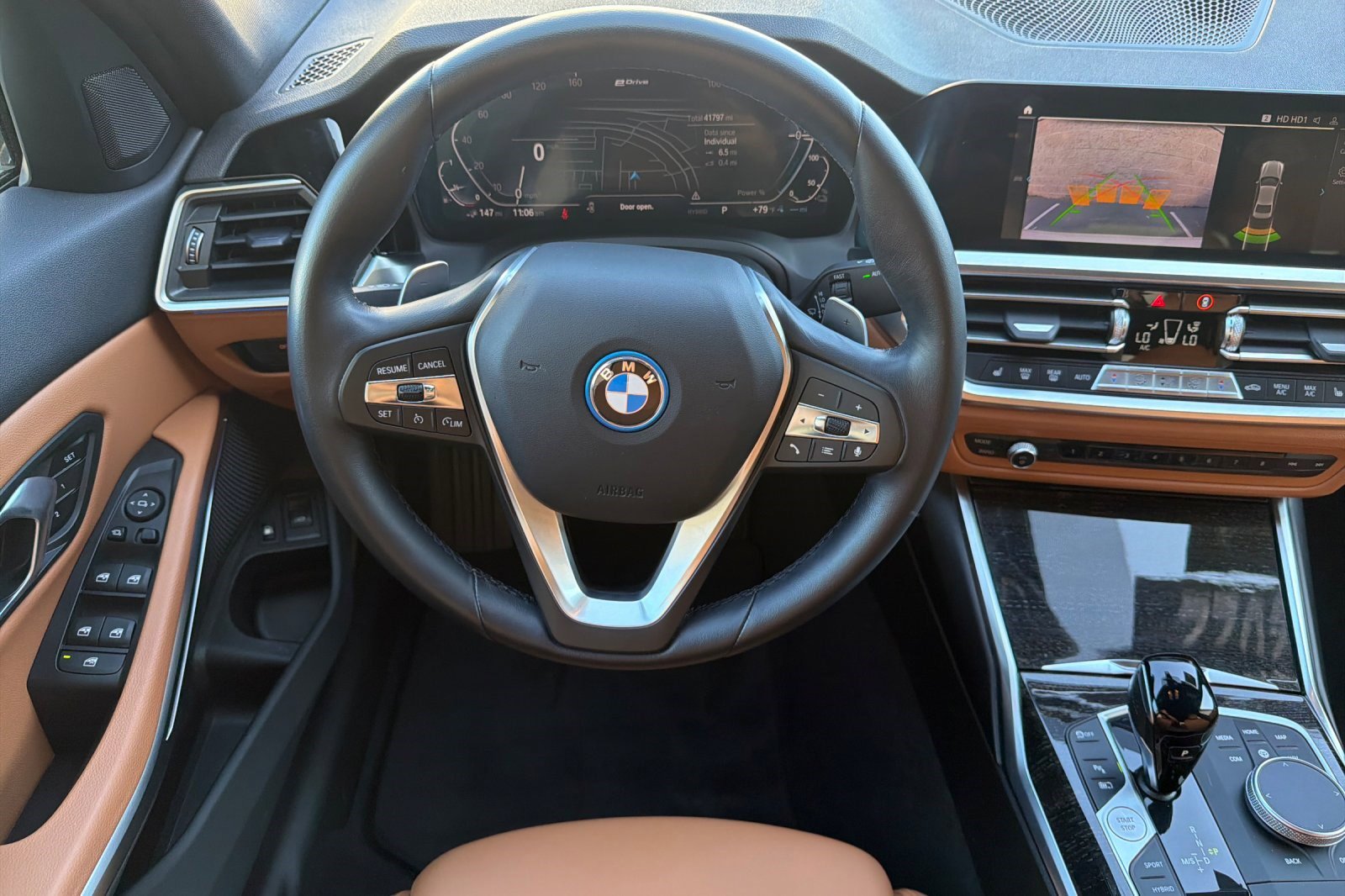 Certified 2022 BMW 330e 330e w/ Convenience Package image 18