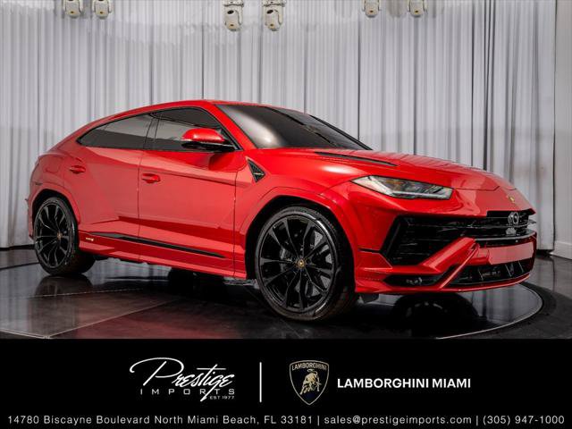 Used 2024 Lamborghini Urus S AWD/4WD image 1