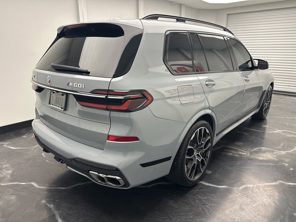 Used 2023 BMW X7 M60i w/ Executive Package image 3