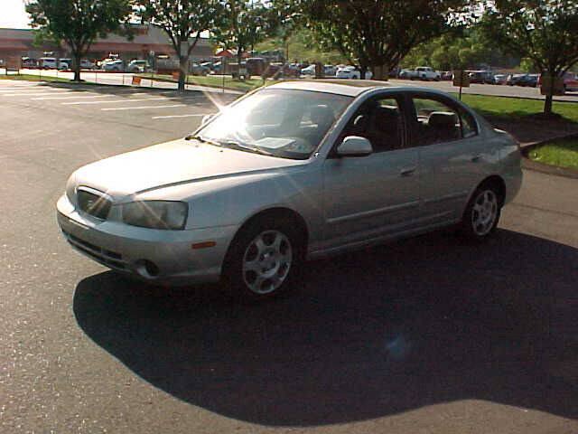 Used 2003 Hyundai Elantra GLS FWD image 4