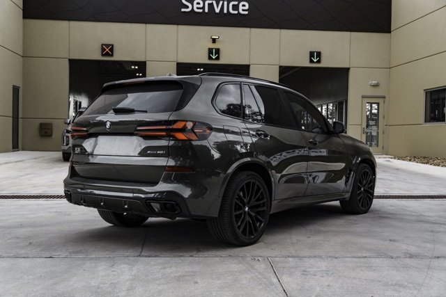 Used 2024 BMW X5 xDrive40i w/ Executive Package image 6