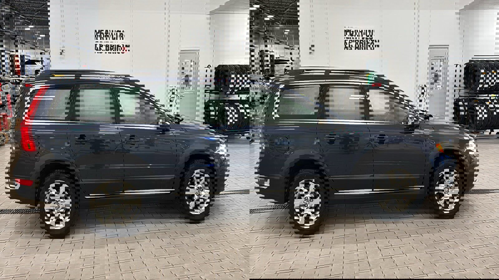 Used 2010 Volvo XC70 3.2 image 4