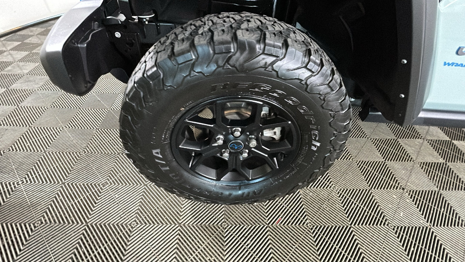 Used 2024 Jeep Wrangler Unlimited AWD/4WD image 10
