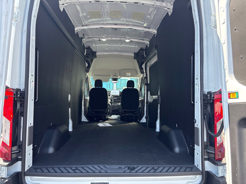 New 2027 Ford Transit 250 148 High Roof AWD image 7