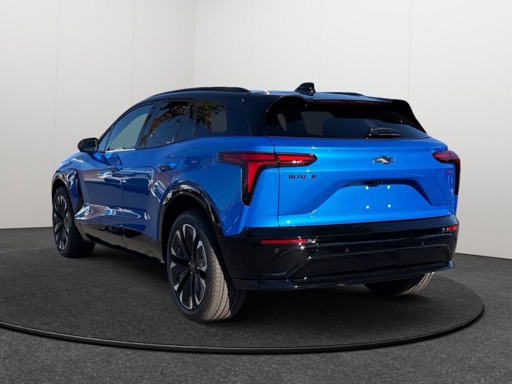 New 2026 Chevrolet Blazer EV RS w/ Super Cruise Package image 4