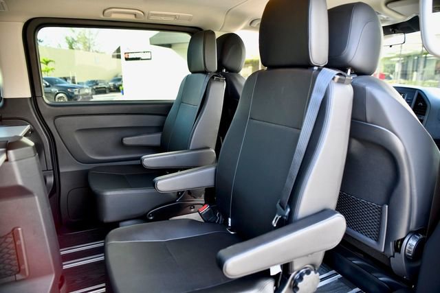 Used 2023 Mercedes-Benz Metris Passenger image 29