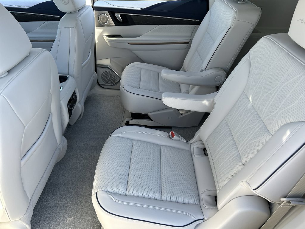 New 2026 Buick Enclave Avenir w/ Super Cruise Package FWD image 26