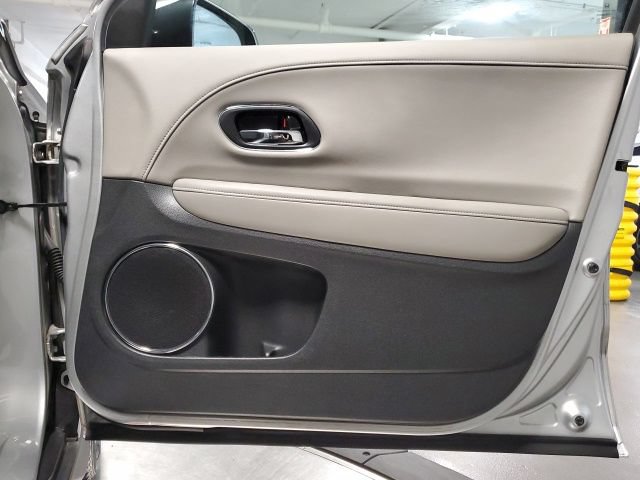 Used 2016 Honda HR-V EX-L image 36