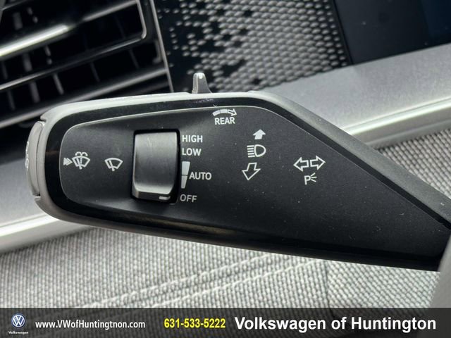 Certified 2025 Volkswagen Tiguan S w/ 18" Wheel Package image 21