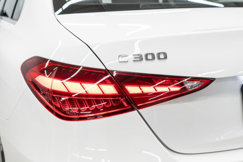 Used 2025 Mercedes-Benz C 300 4MATIC Sedan image 44