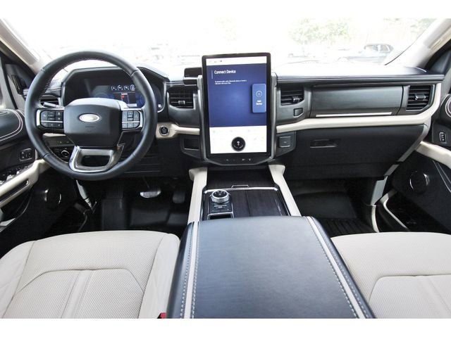 Used 2024 Ford Expedition Platinum RWD image 8