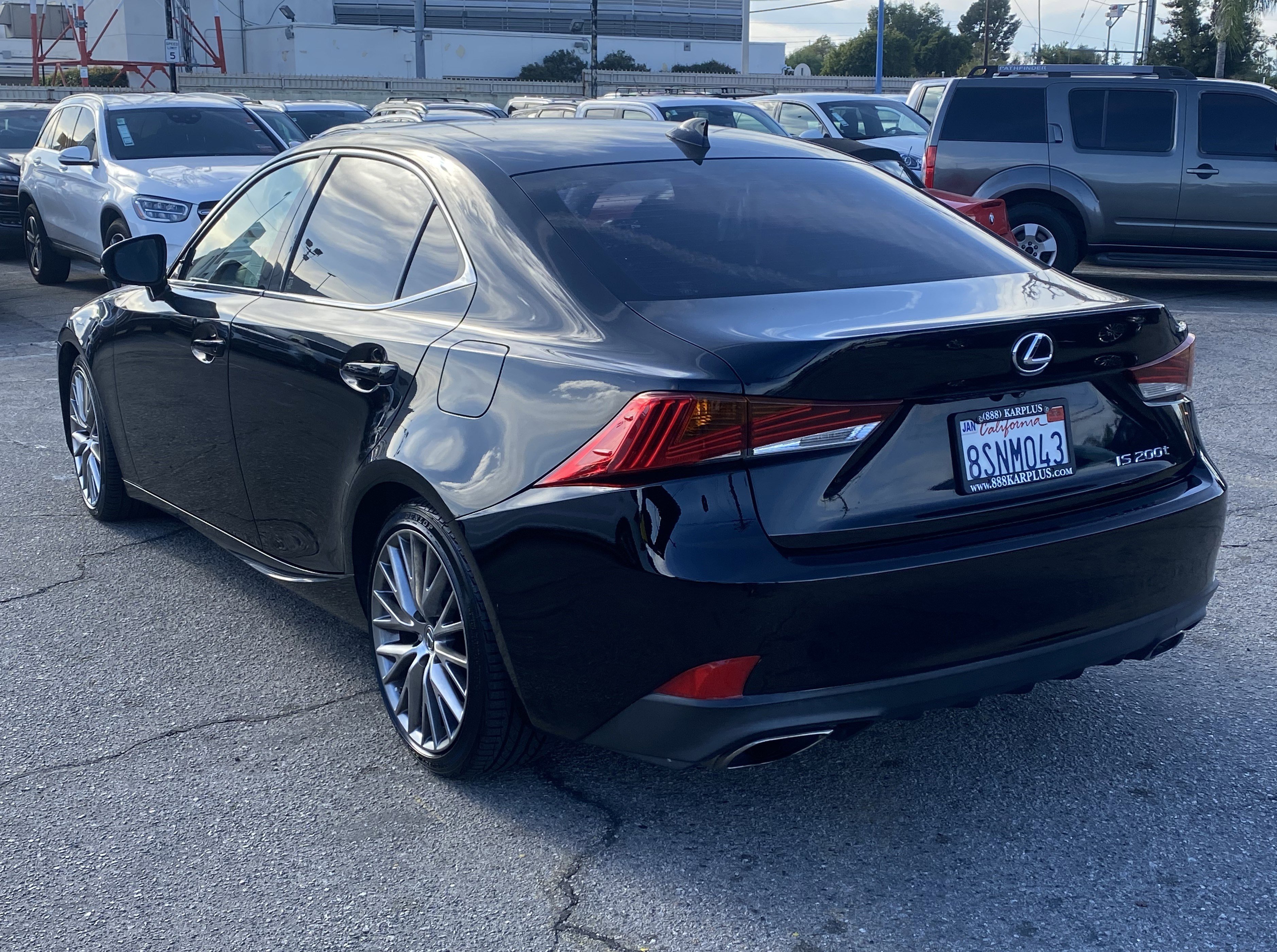 Used 2017 Lexus IS 200t F Sport image 9