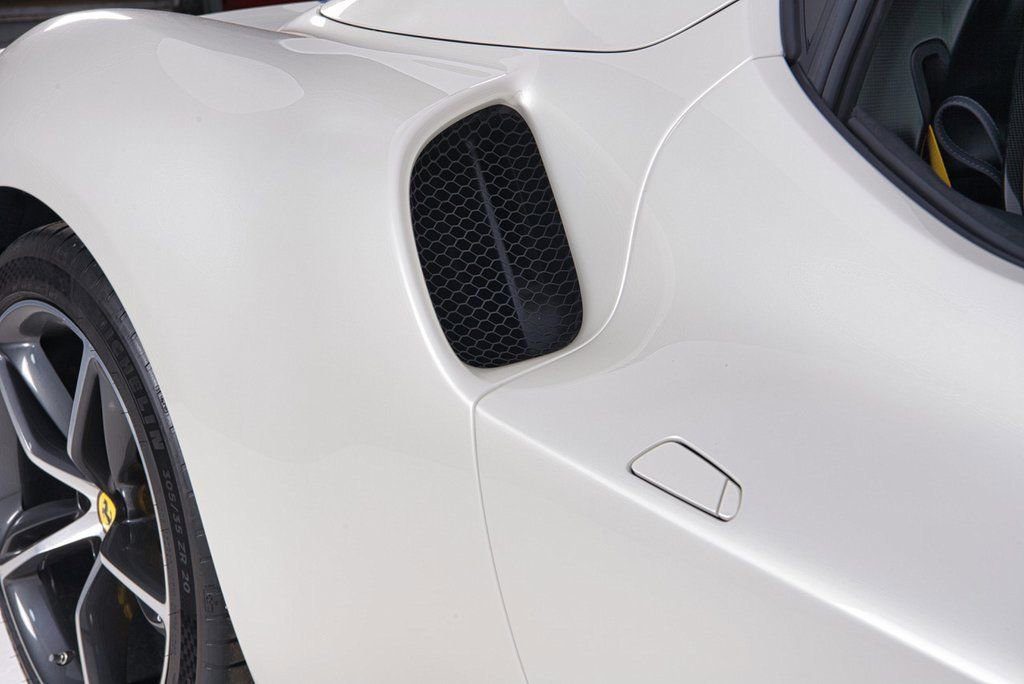 Used 2024 Ferrari 296 GTS image 37