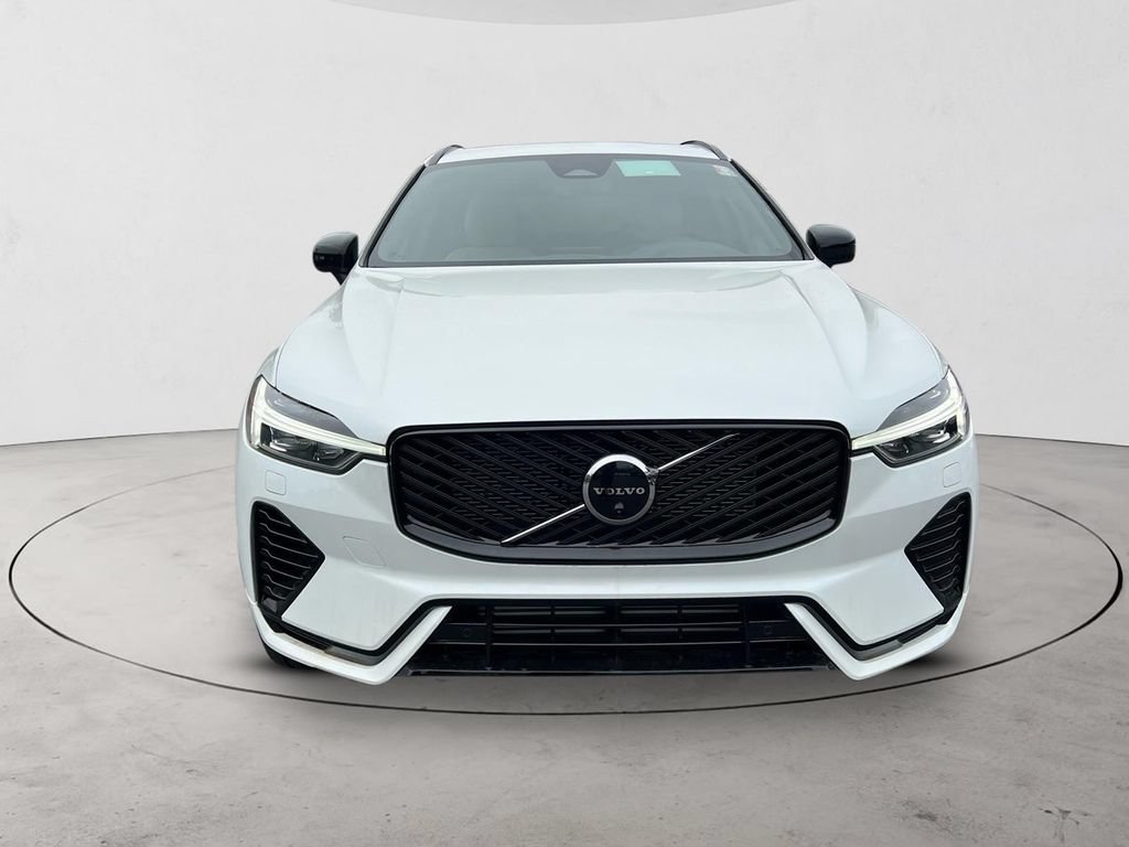 New 2026 Volvo XC60 T8 Plus w/ Protection Package Premier AWD/4WD image 8