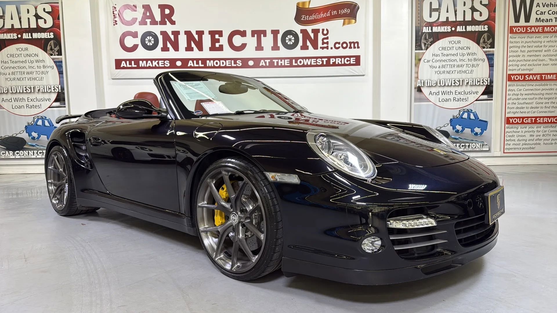 Used 2011 Porsche 911 Turbo S image 11
