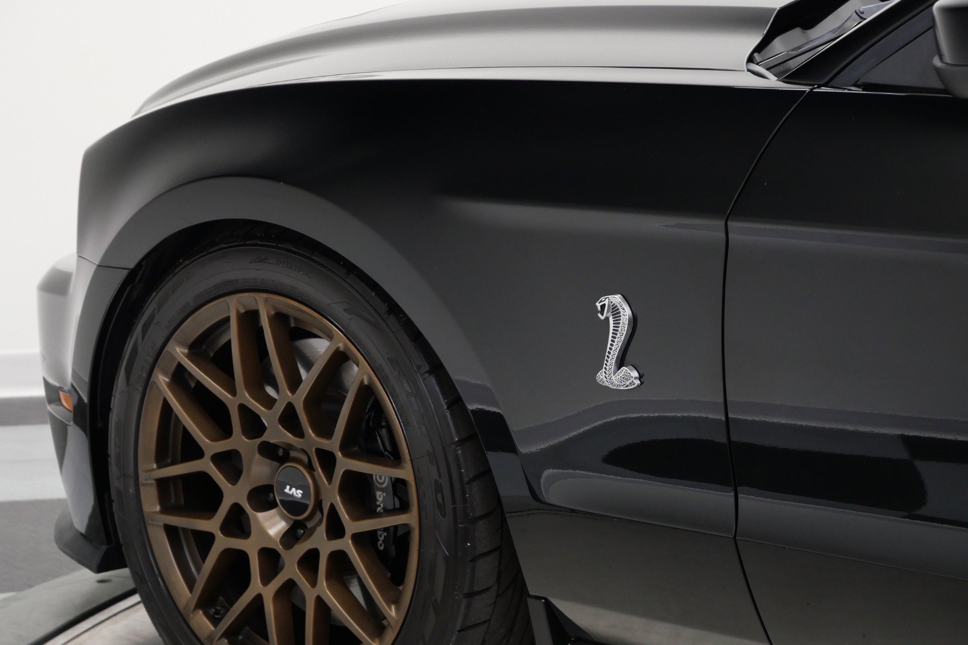 Used 2013 Ford Mustang Shelby GT500 RWD image 44