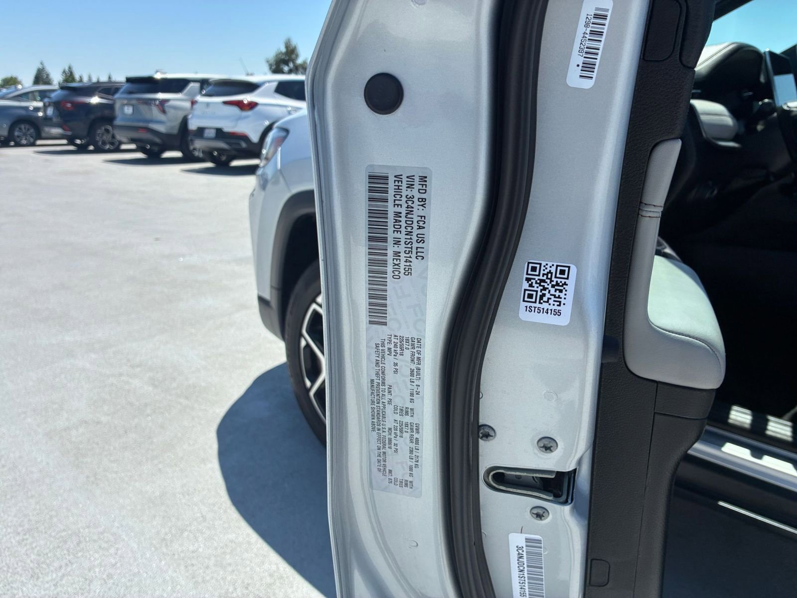 Used 2025 Jeep Compass Limited AWD/4WD image 30