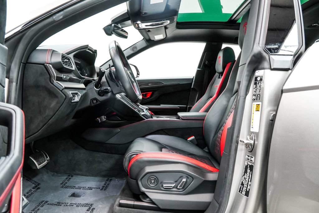 Used 2024 Lamborghini Urus Performante AWD/4WD image 17