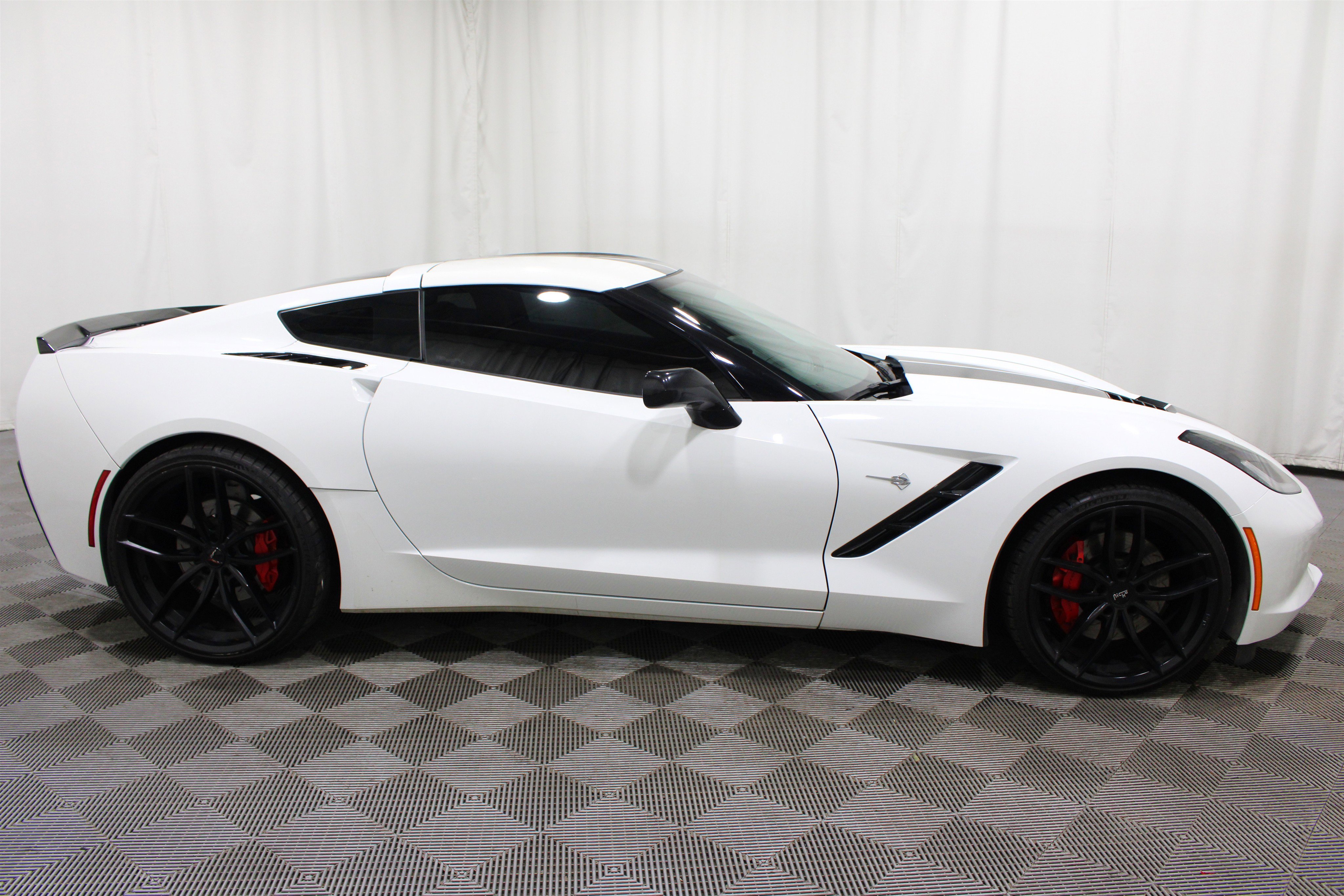 Used 2014 Chevrolet Corvette Stingray Coupe RWD image 23