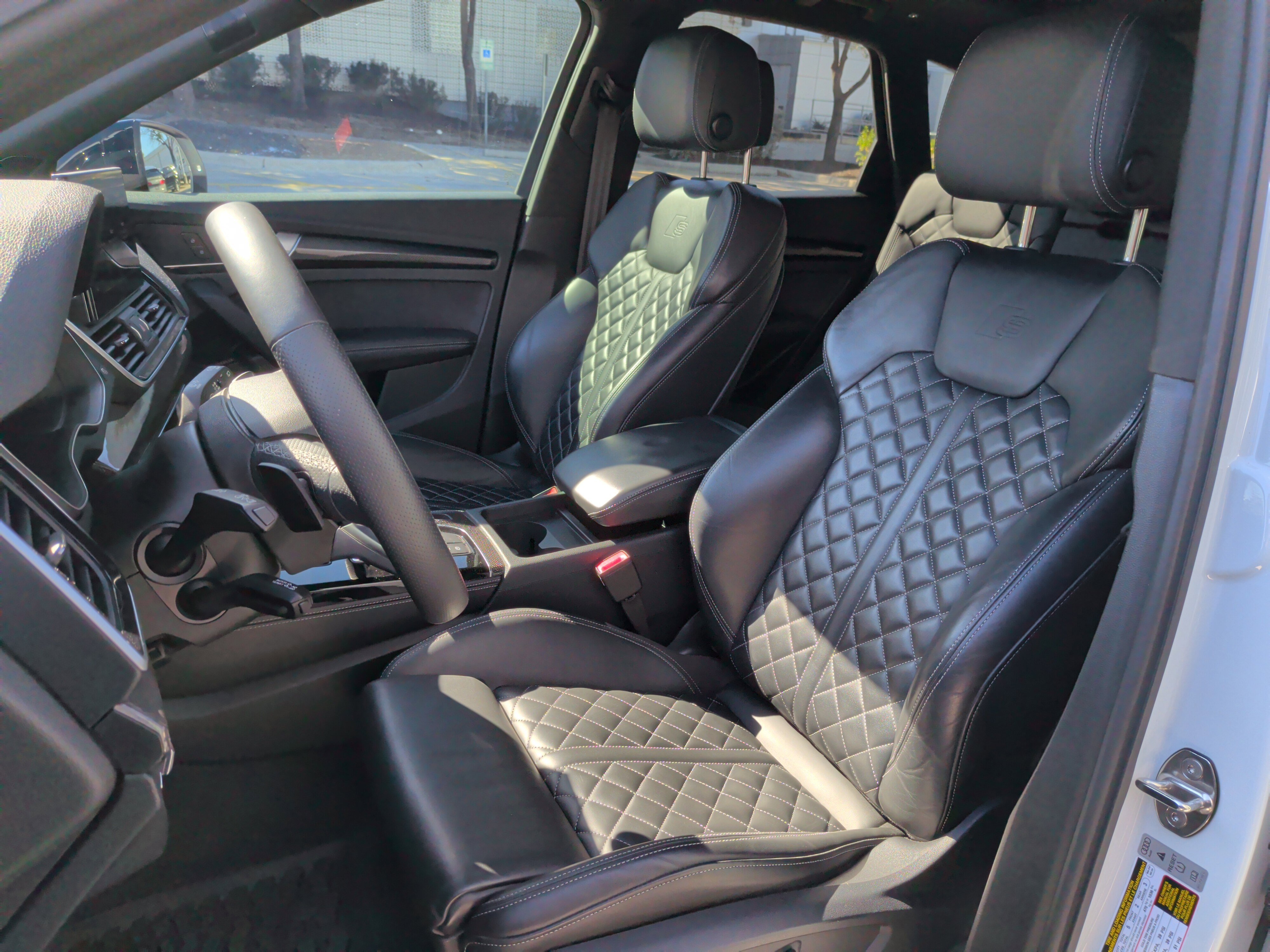 Used 2024 Audi SQ5 Premium Plus w/ Premium Plus Package image 17