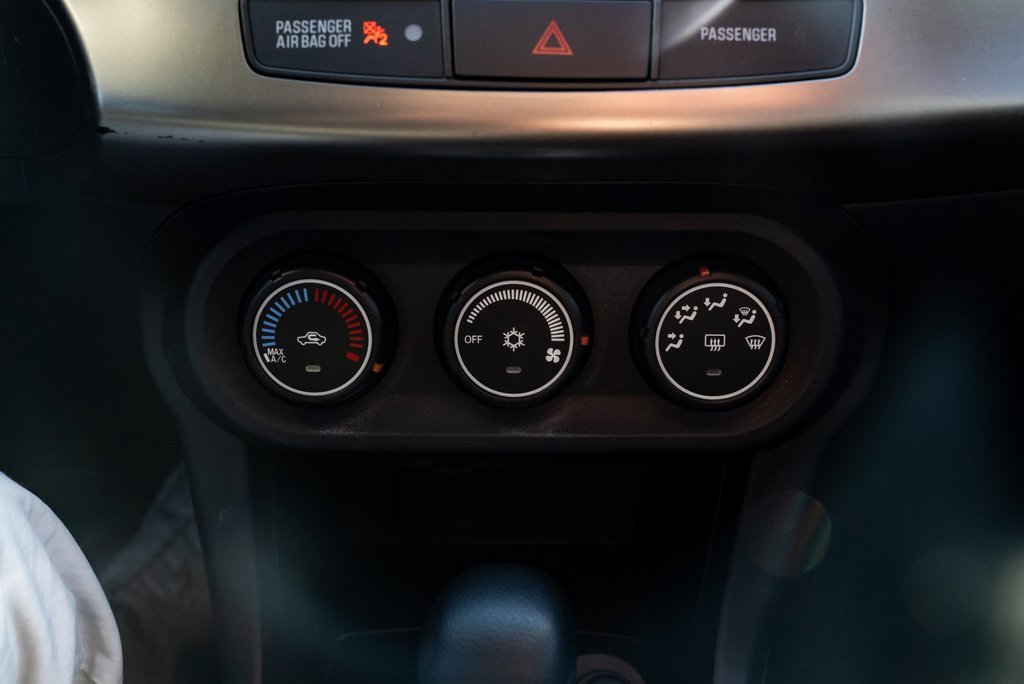 Used 2014 Mitsubishi Lancer ES image 13