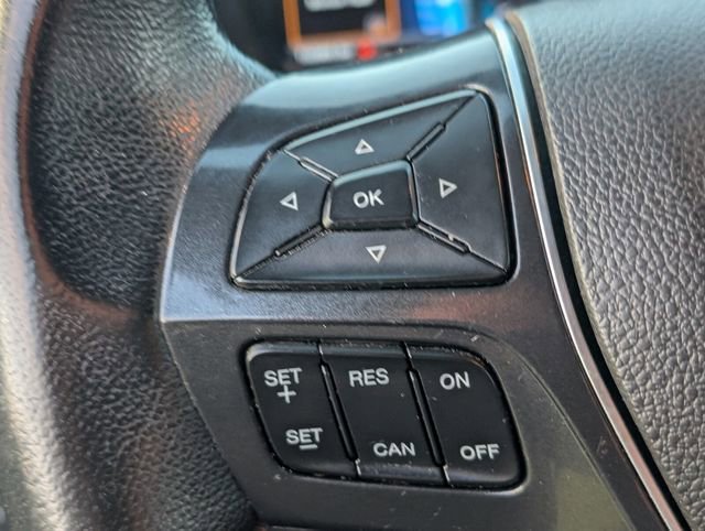 Used 2017 Ford Explorer Limited image 21