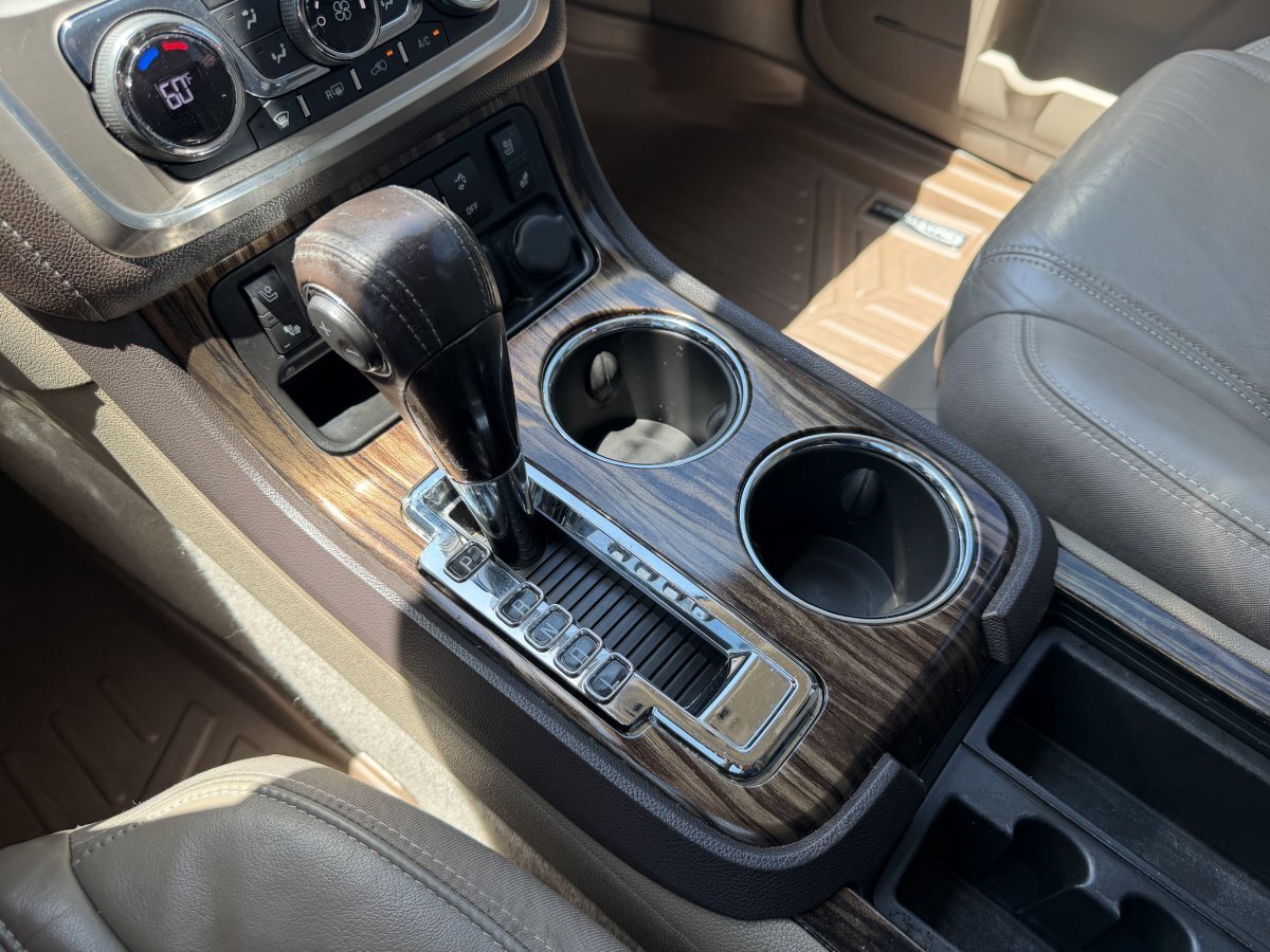 Used 2015 GMC Acadia Denali FWD image 26