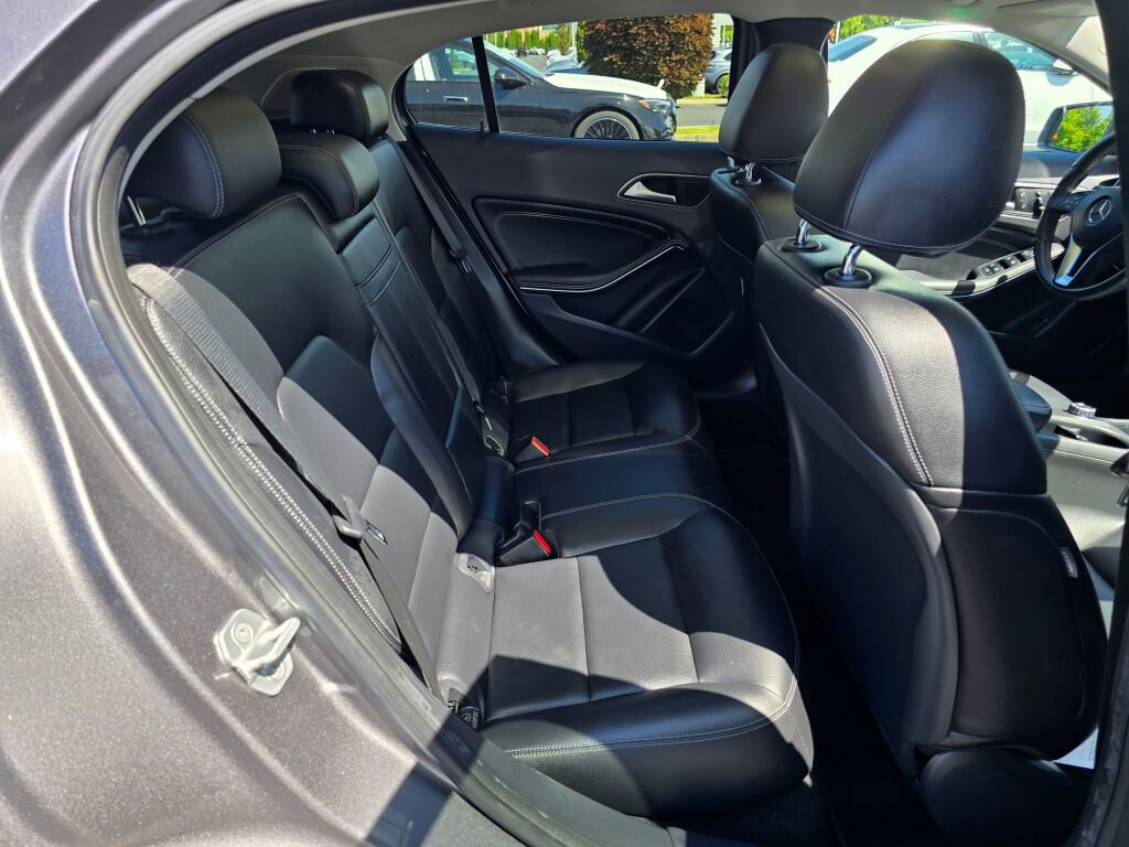Used 2015 Mercedes-Benz GLA 250 4MATIC image 24