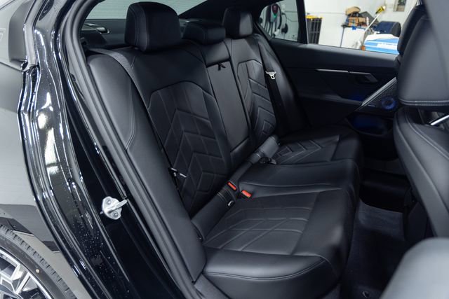 Used 2026 BMW i5 eDrive40 w/ M Sport Package image 24