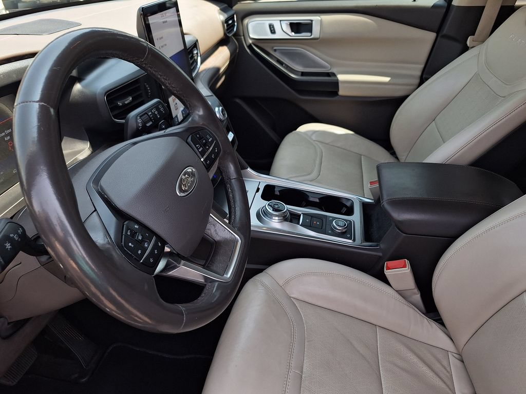 Used 2020 Ford Explorer Platinum w/ Premium Technology Package AWD/4WD image 10