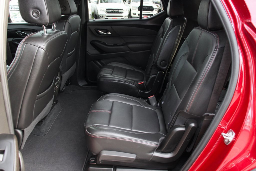 Used 2023 Chevrolet Traverse RS image 41