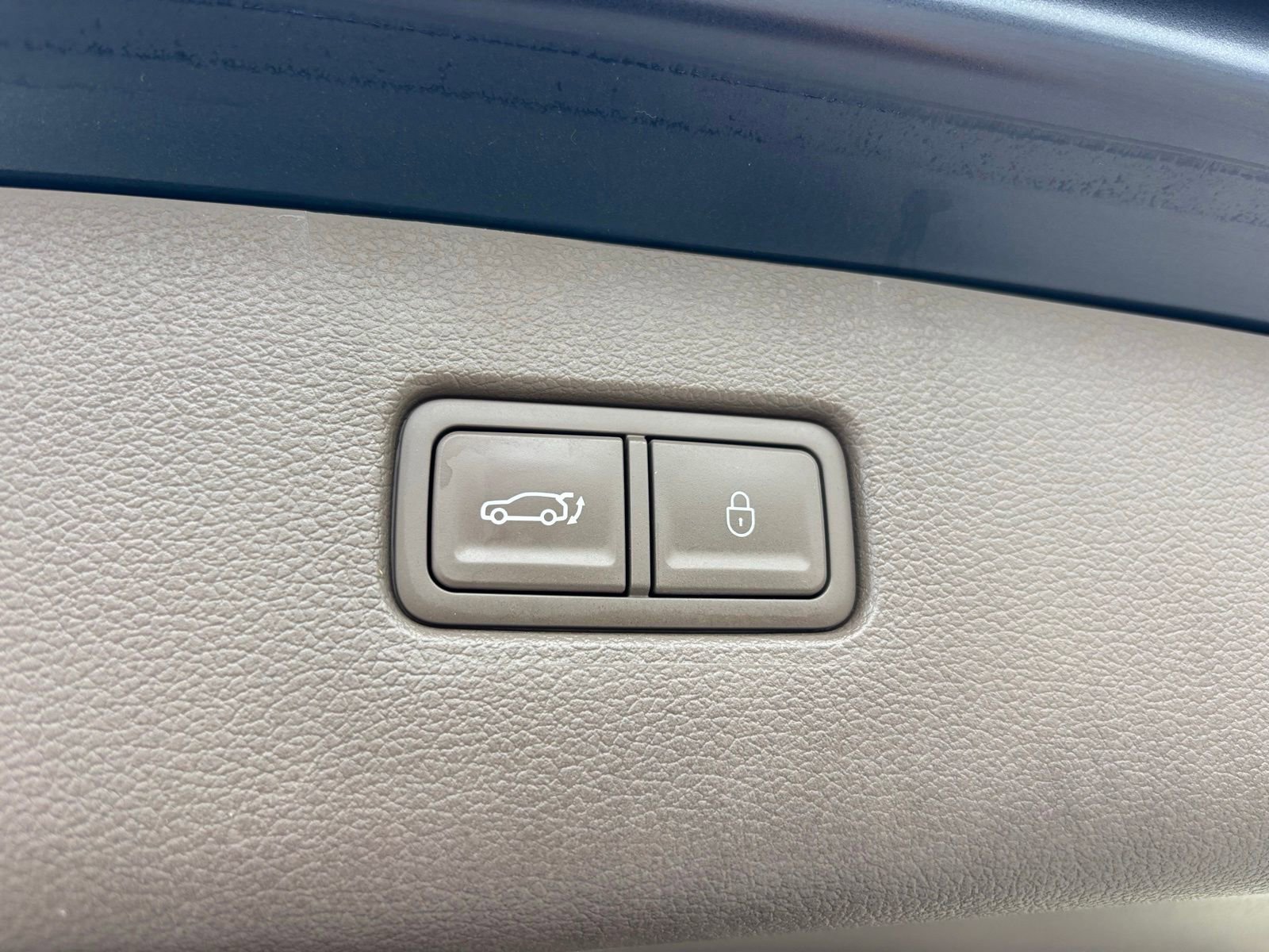 Used 2023 Genesis GV80 2.5T w/ Prestige Package AWD/4WD image 18